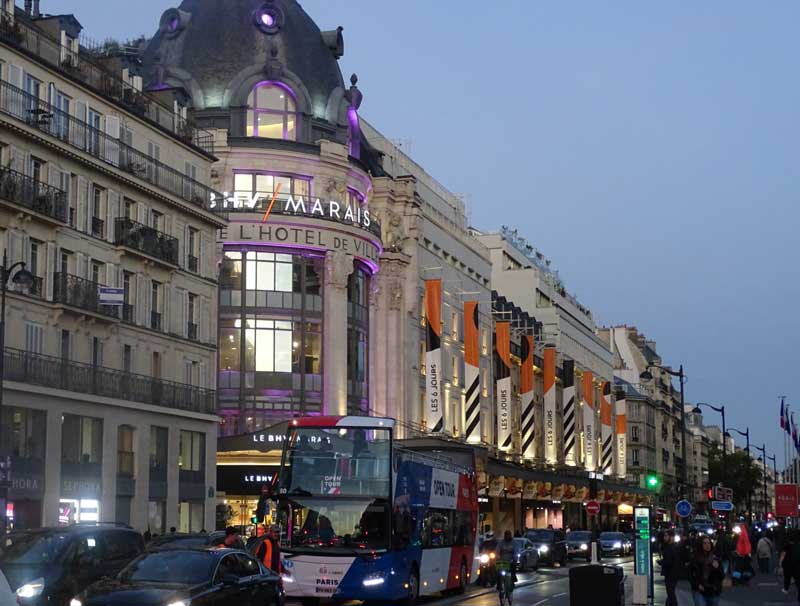 Beroemd warenhuis in Parijs: BHV Marais