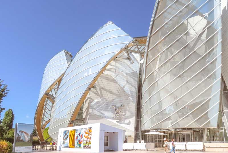 Is het leuk om Fondation Louis Vuitton te bezoeken?