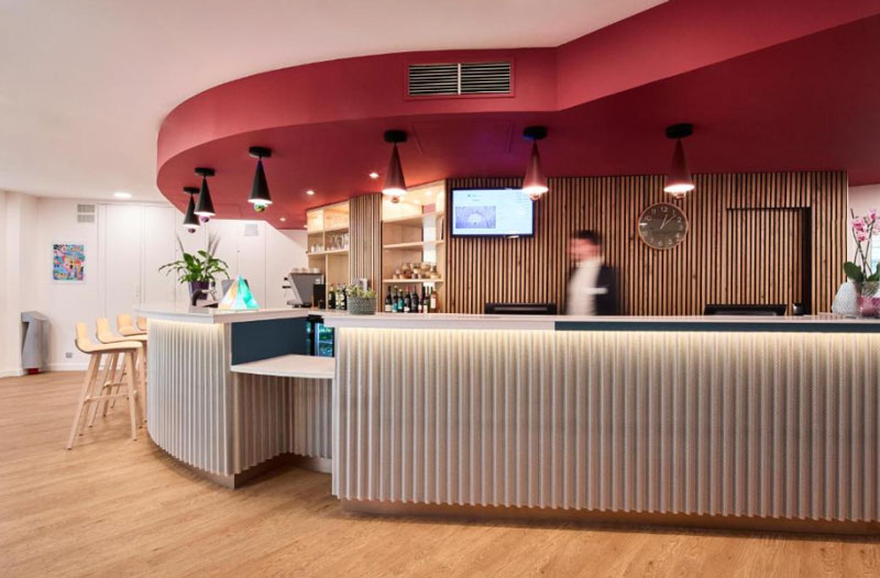 Hotel ibis Styles Paris Poissy met gratis parkeren vlak bij RER-station Poissy