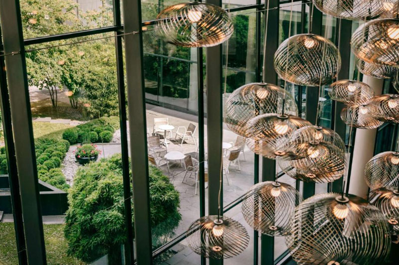 modern binnenzwembad van Pullman Paris Centre Bercy