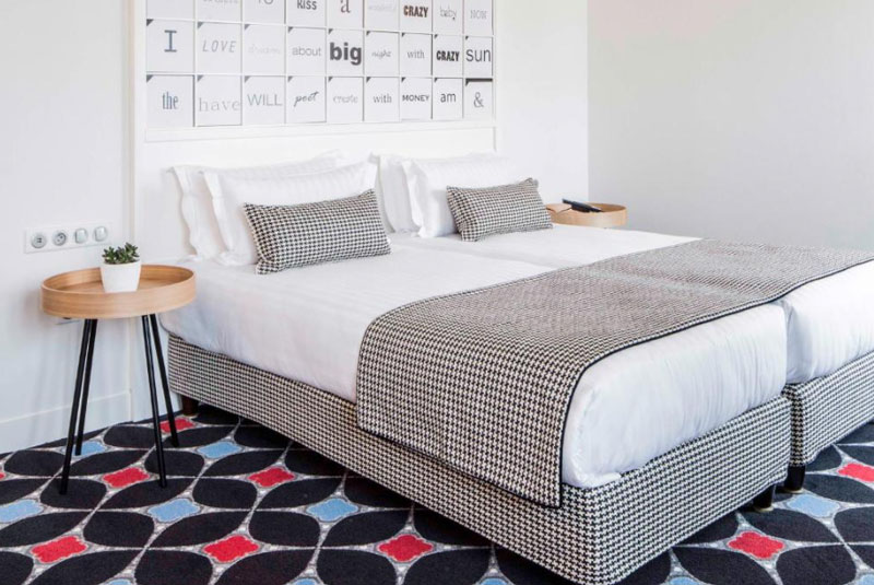 lichte kamer van Hôtel Joke Astotel Parijs