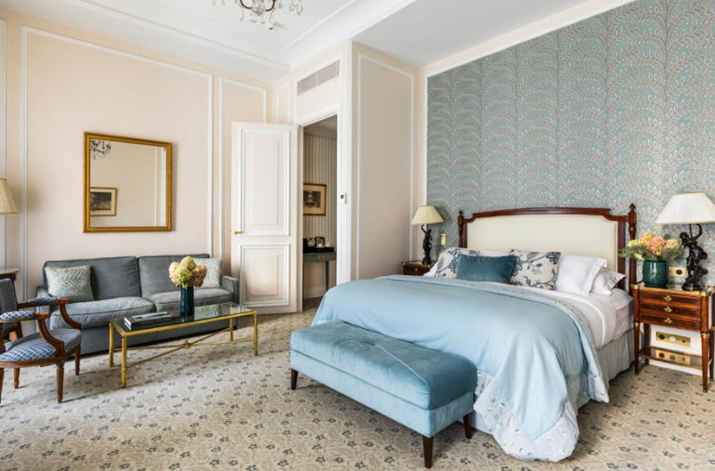 privéterras met uitzicht op de Eiffeltoren bij Hôtel San Régis