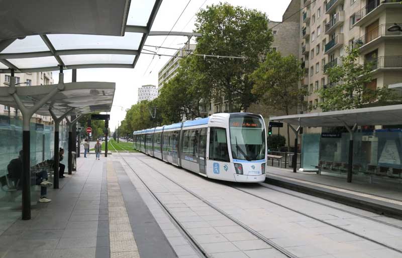 Met de tram reizen door Parijs