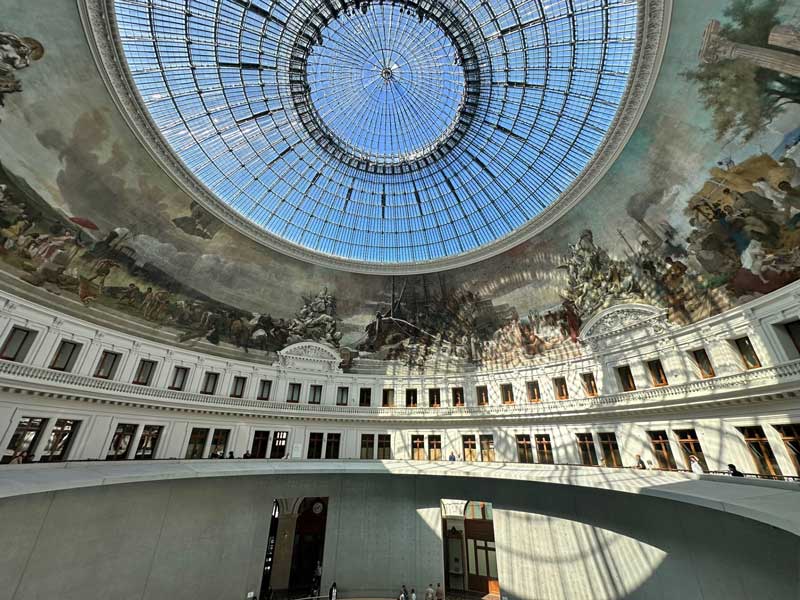 Bourse de Commerce in Parijs
