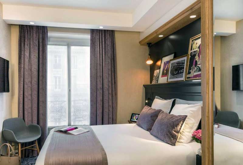 Goed vier-sterren-hotel in het eerste arrondissement van Parijs