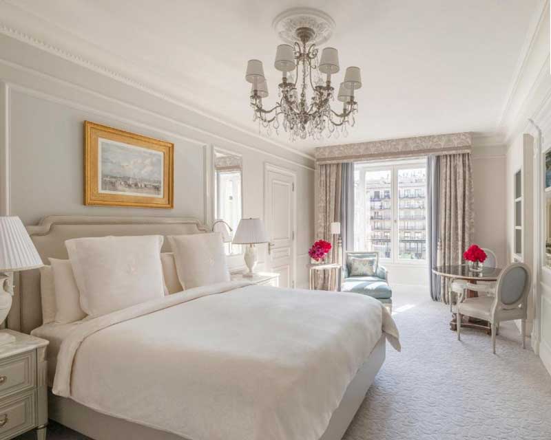 Een van de meest geliefde vijf-sterren hotels in Parijs vind je in het 8e arrondissement