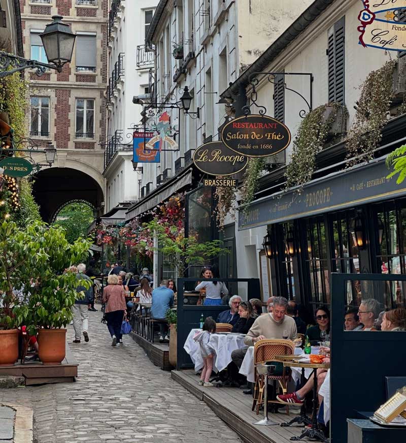 Cour du Commerce Saint-André in het Saint-Germain-de-Prés (6e Parijs)