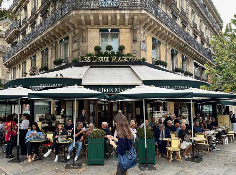 Les Deux Magots, het beroemde restaurant in Saint-Germain de Prés in Parijs