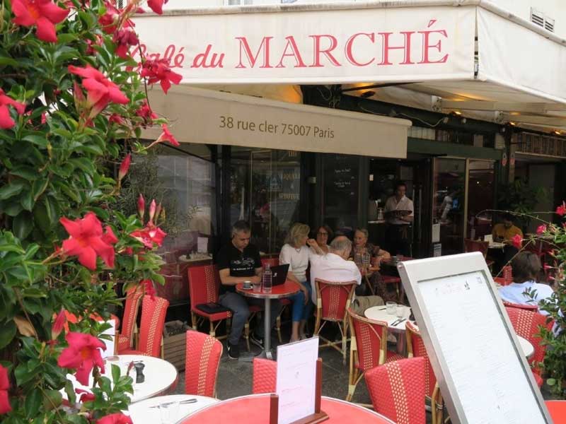 Café du Marche in Rue Clerc Parijs